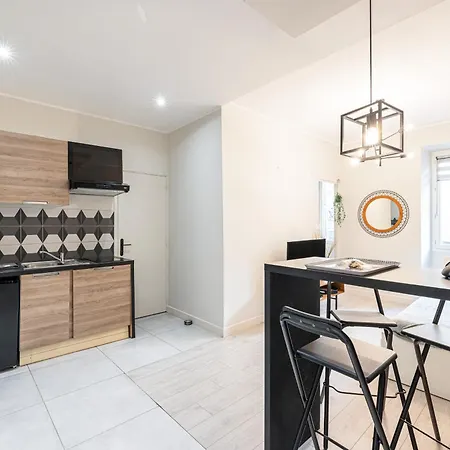 Apartment Le Grand Jean - Pres Gare Et Tram - Supermarches - Wifi - 3 Person Nizza