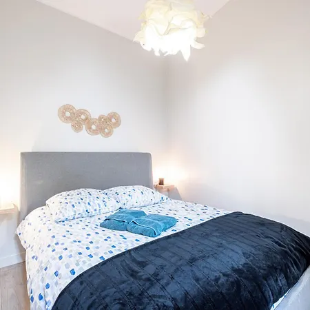 Appartement Le Grand Jean - Pres Gare Et Tram - Supermarches - Wifi - 3 Person *
